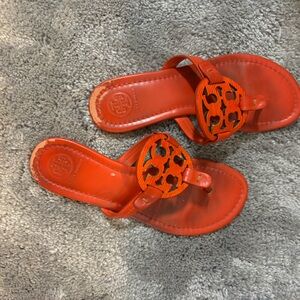 Women’s 6.5 Orange Tori Burch